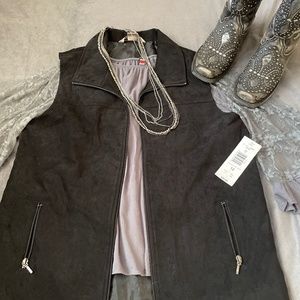 NWT Black vest Allison Daley size 12